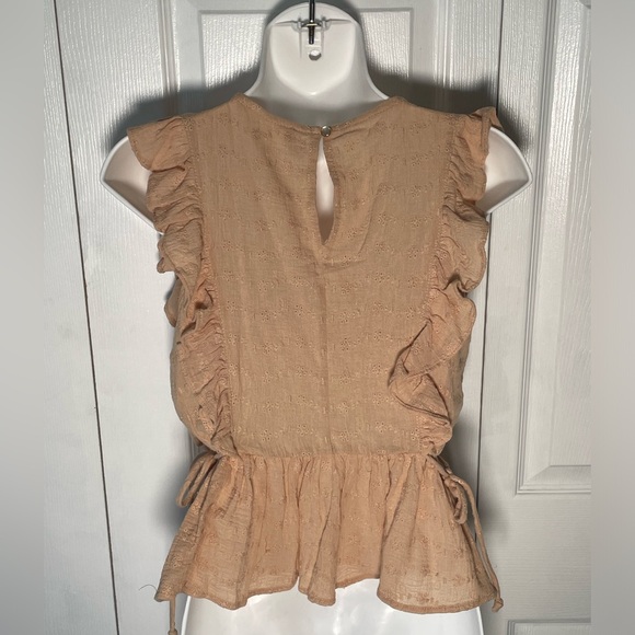 Painted Threads Ruffle Sleeve Peplum Tank Top - Picture 2 of 8